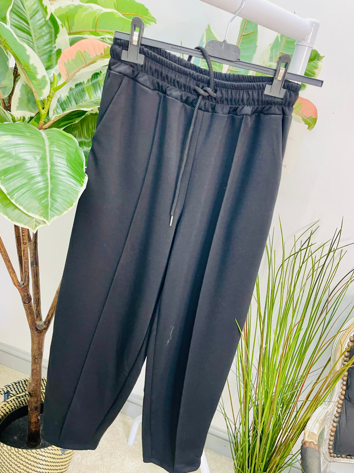 LADIES CARROT TAPERED LEG JOGGY TROUSERS - BLACK, NAVY, BEIGE & CHOCOLATE BROWN