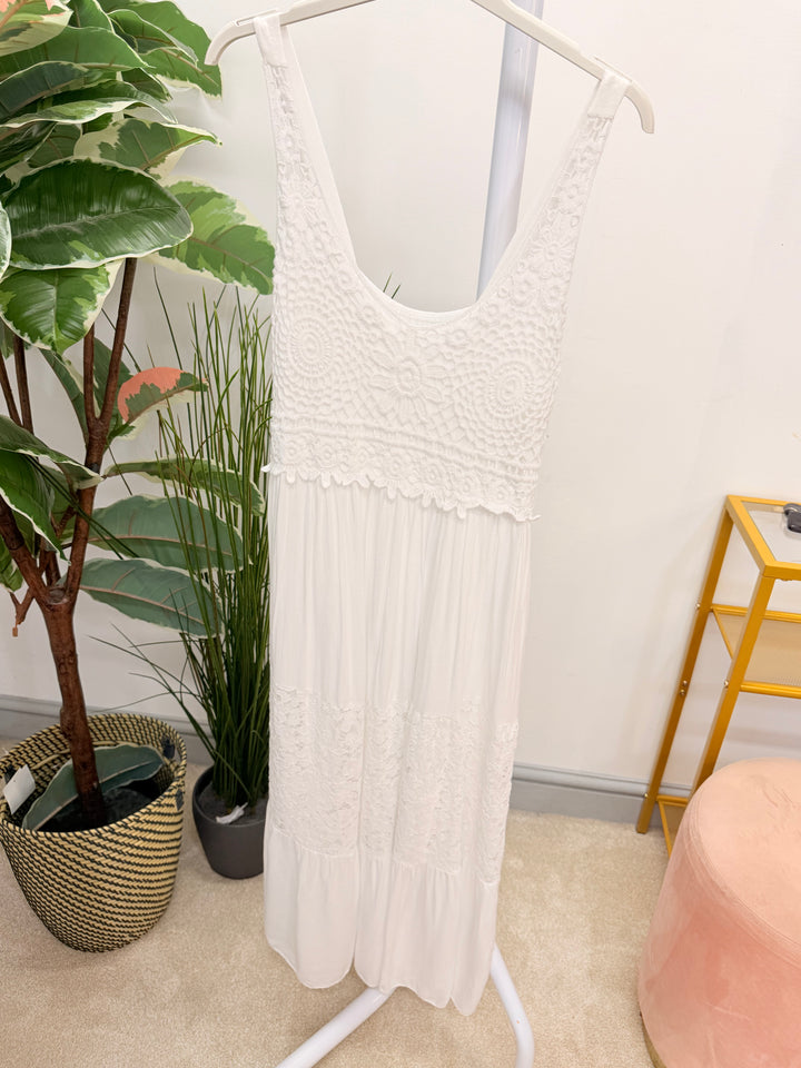 The LUNA dress - 6 colours