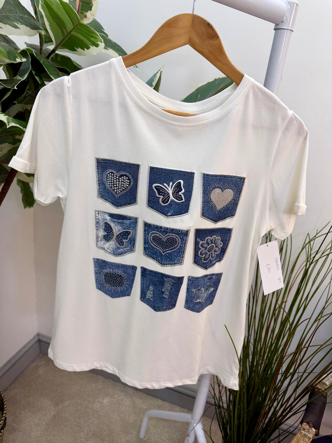 LADIES FASHION WHITE STRETCH T SHIRT