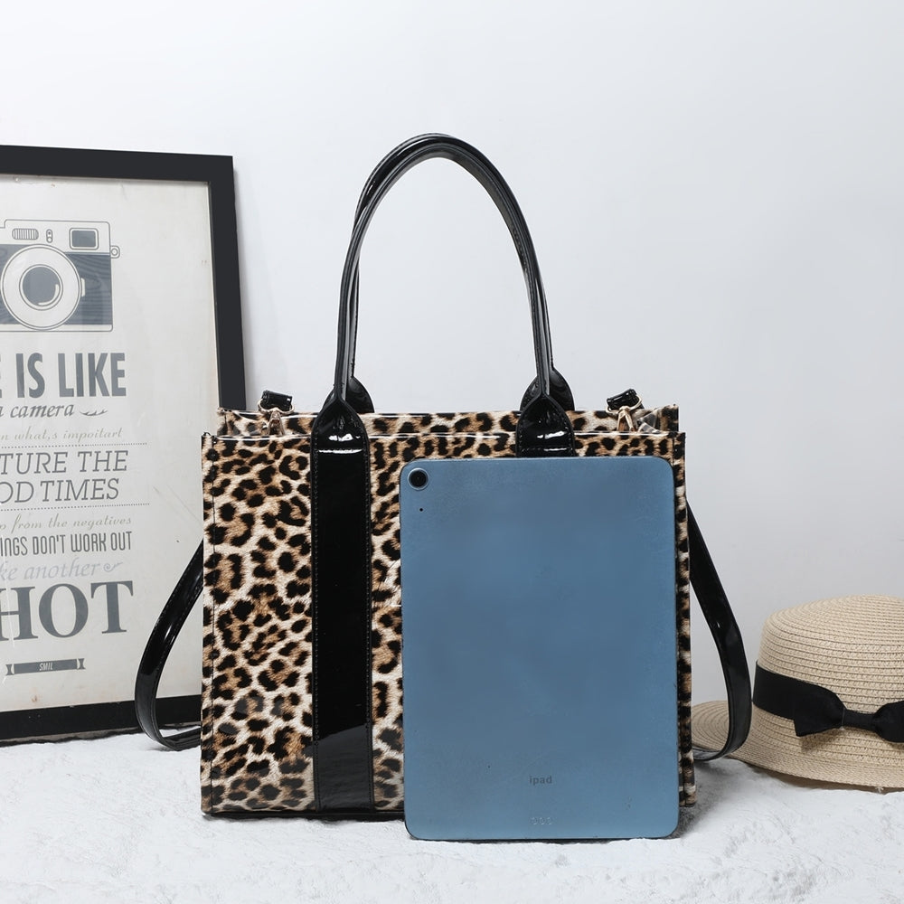 The RITA tote bag