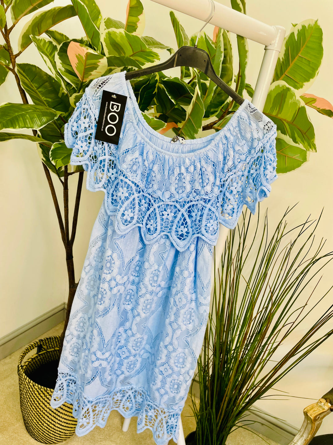 LADIES LACY SUMMER BARDOT DRESS - WHITE, BLUE & MOCHA