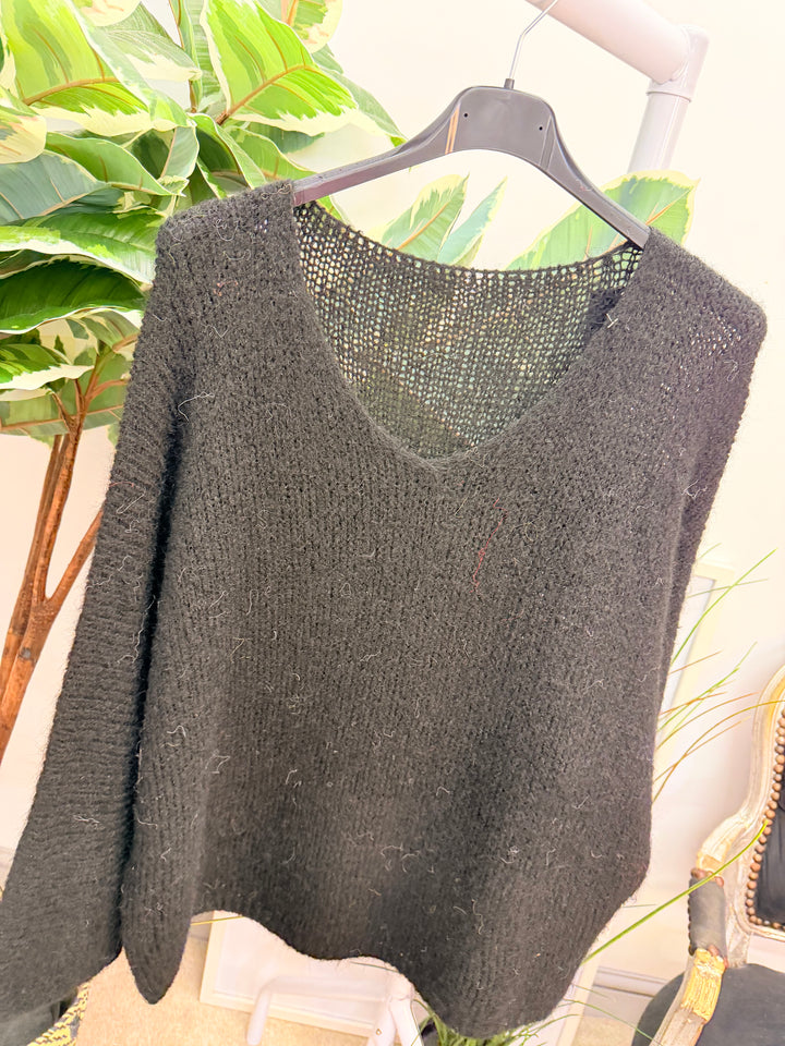 The LOLA jumper - 5 colours