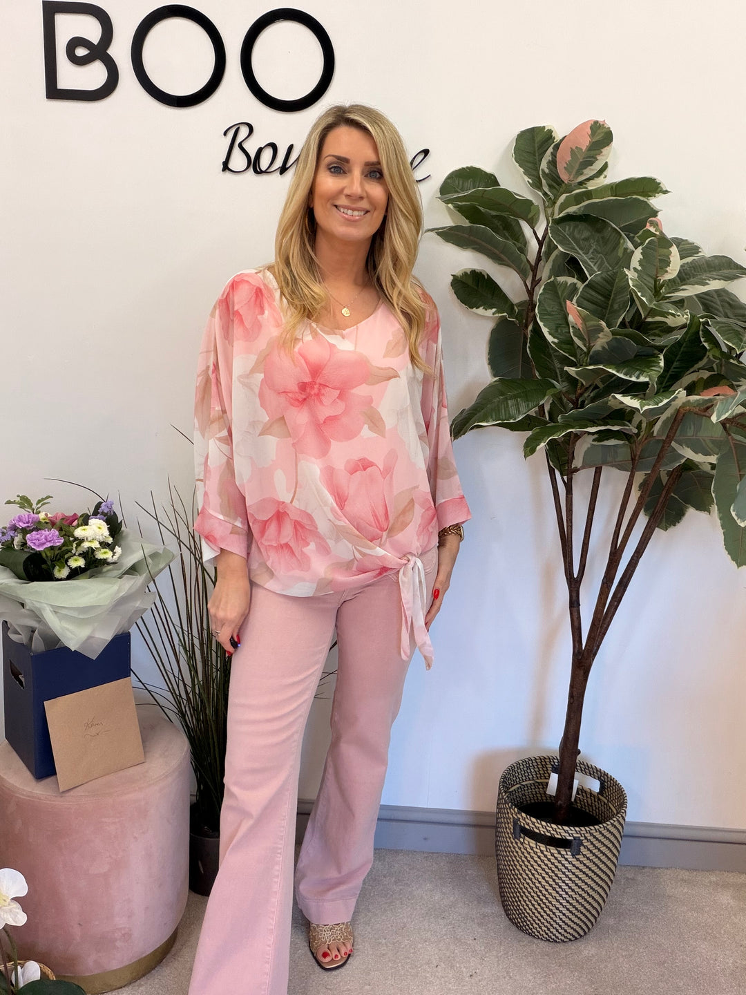 Ladies Fashion Pink Wide Leg Button Fly Jeans