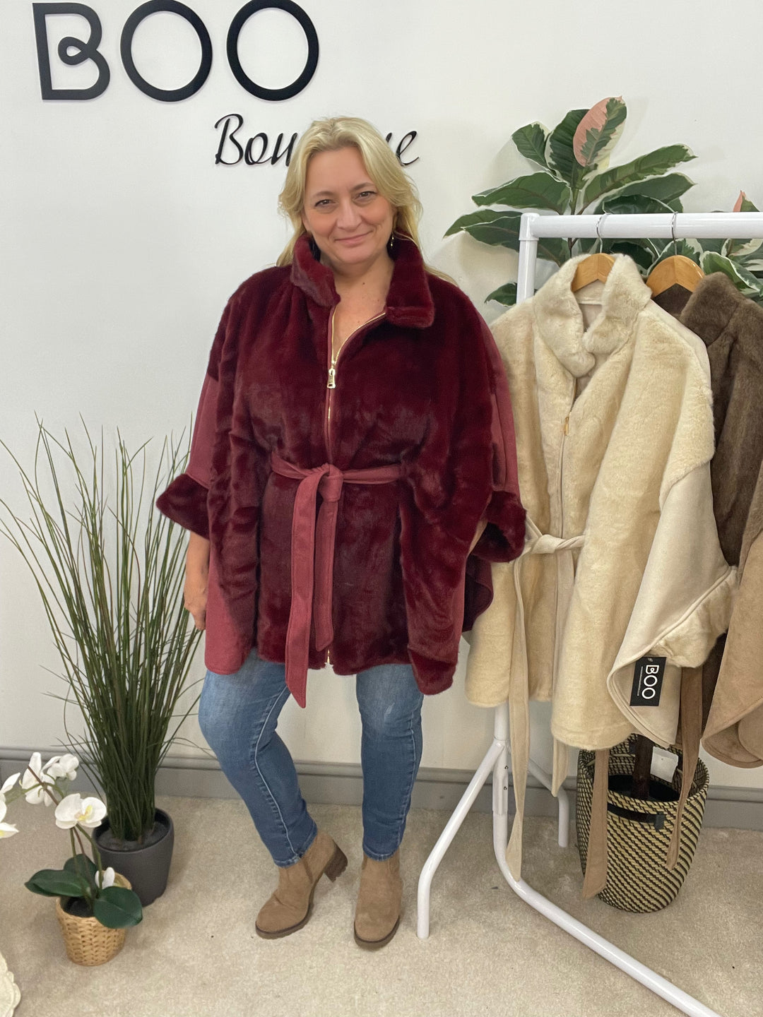 LADIES LUXURY FAUX FUR CAPE - BEIGE, BURGUNDY, MOCHA