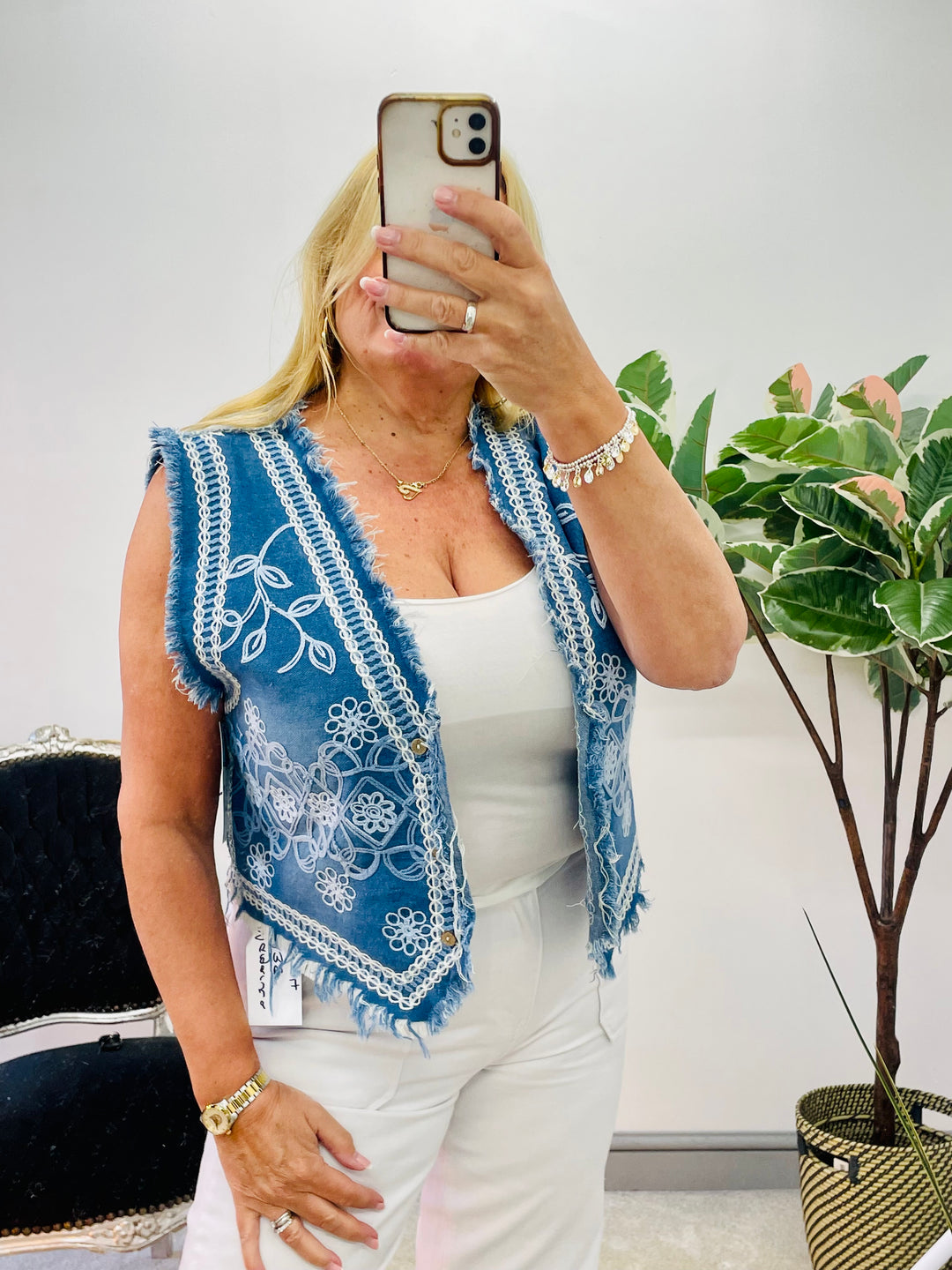 The COSMOPOLITAN denim waistcoat