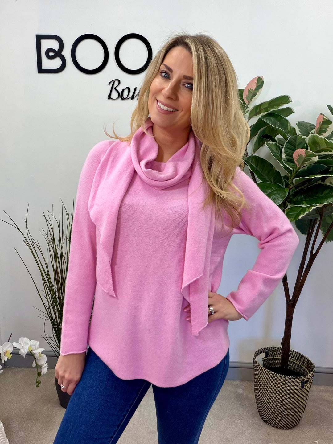 LADIES KNITTED JUMPER & SCARF SET - PINK, BLACK, WHITE & MINT