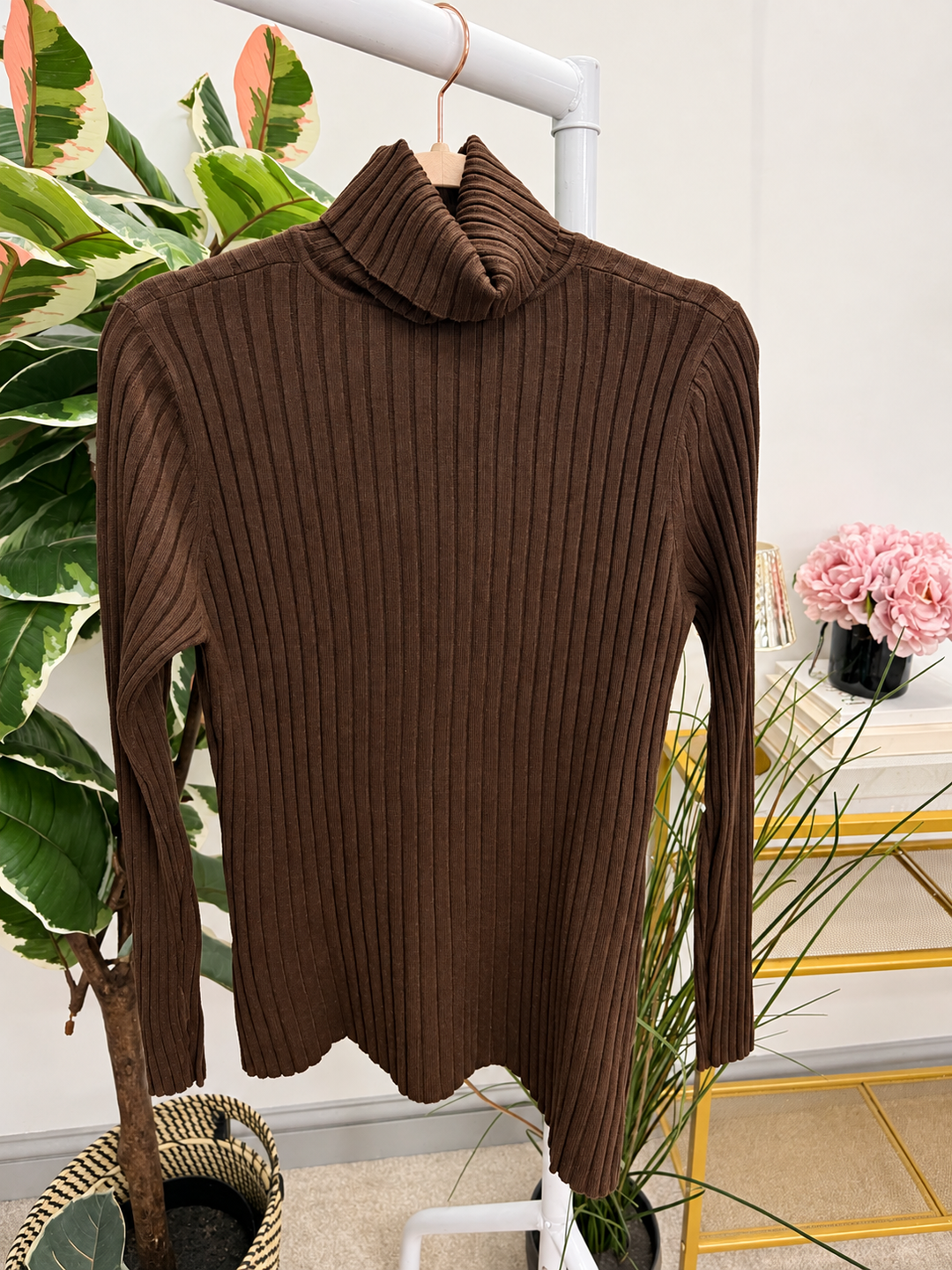 Women’s ribbed knit roll neck jumper chocolate brown