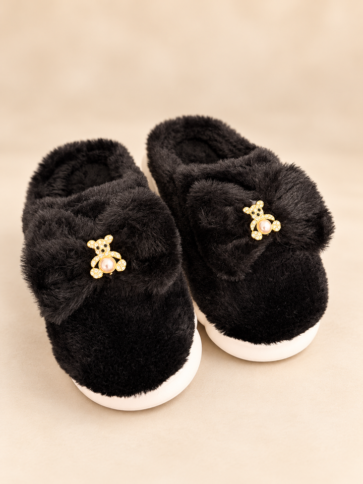 Women’s Black Faux Fur Cloud Style Slippers
