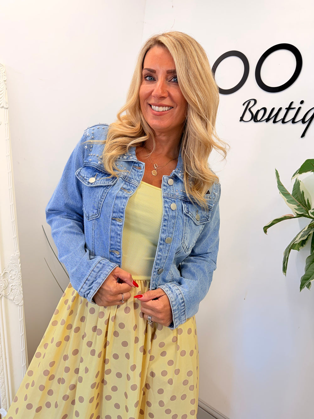 Ladies Fashion Stud Cropped Denim Jacket