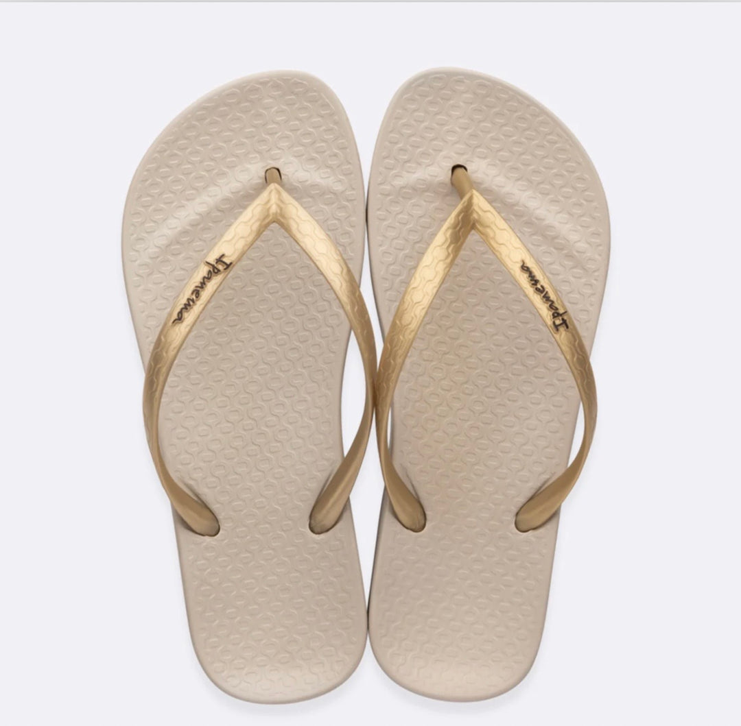Ladies Ipanema Flip Flops - Black & Beige