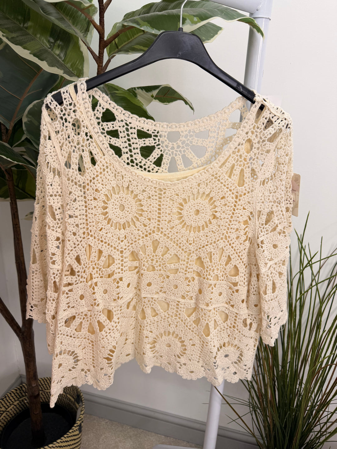 Ladies Pretty Crochet Summer Top beige