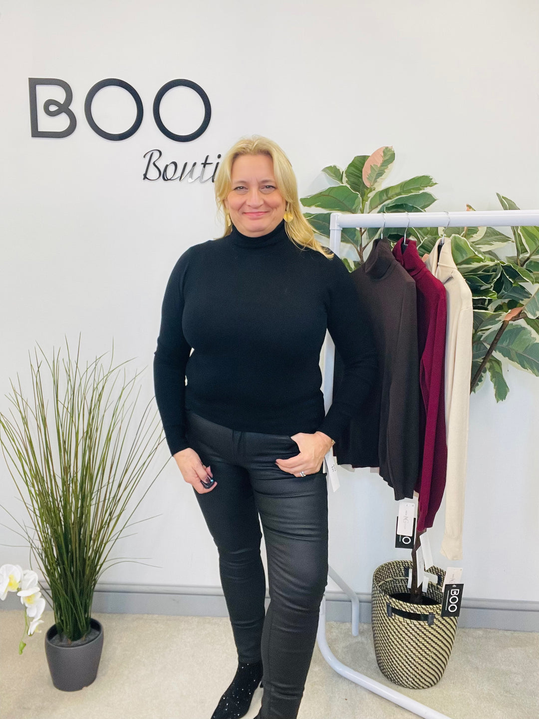 LADIES FINE KNIT ROLL NECK JUMPER - BERRY, BLACK, BEIGE & BROWN