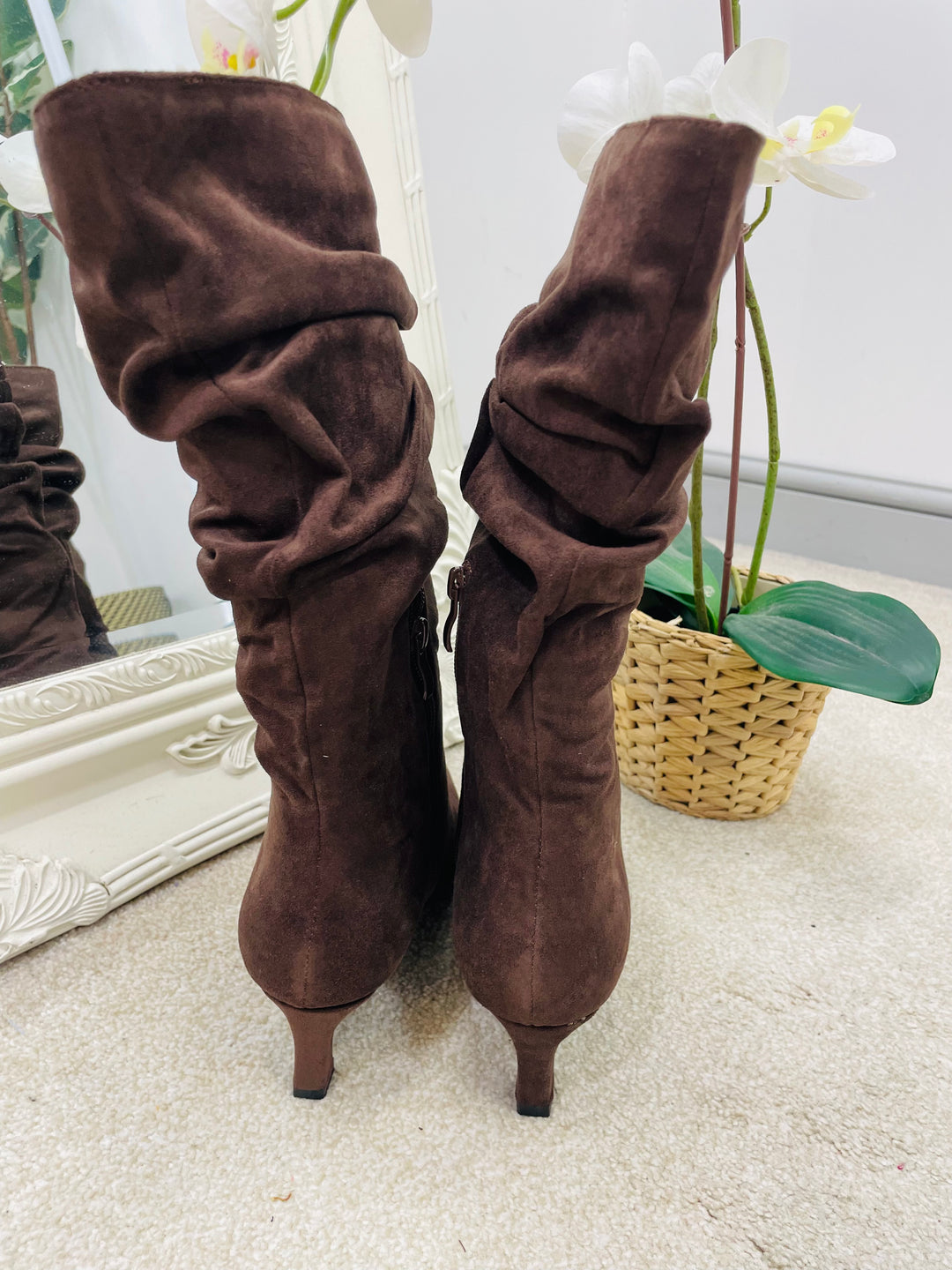 CHOCOLATE BROWN FAUX SUEDE KITTEN HEEL SLOUCH BOOTS ( 309 )