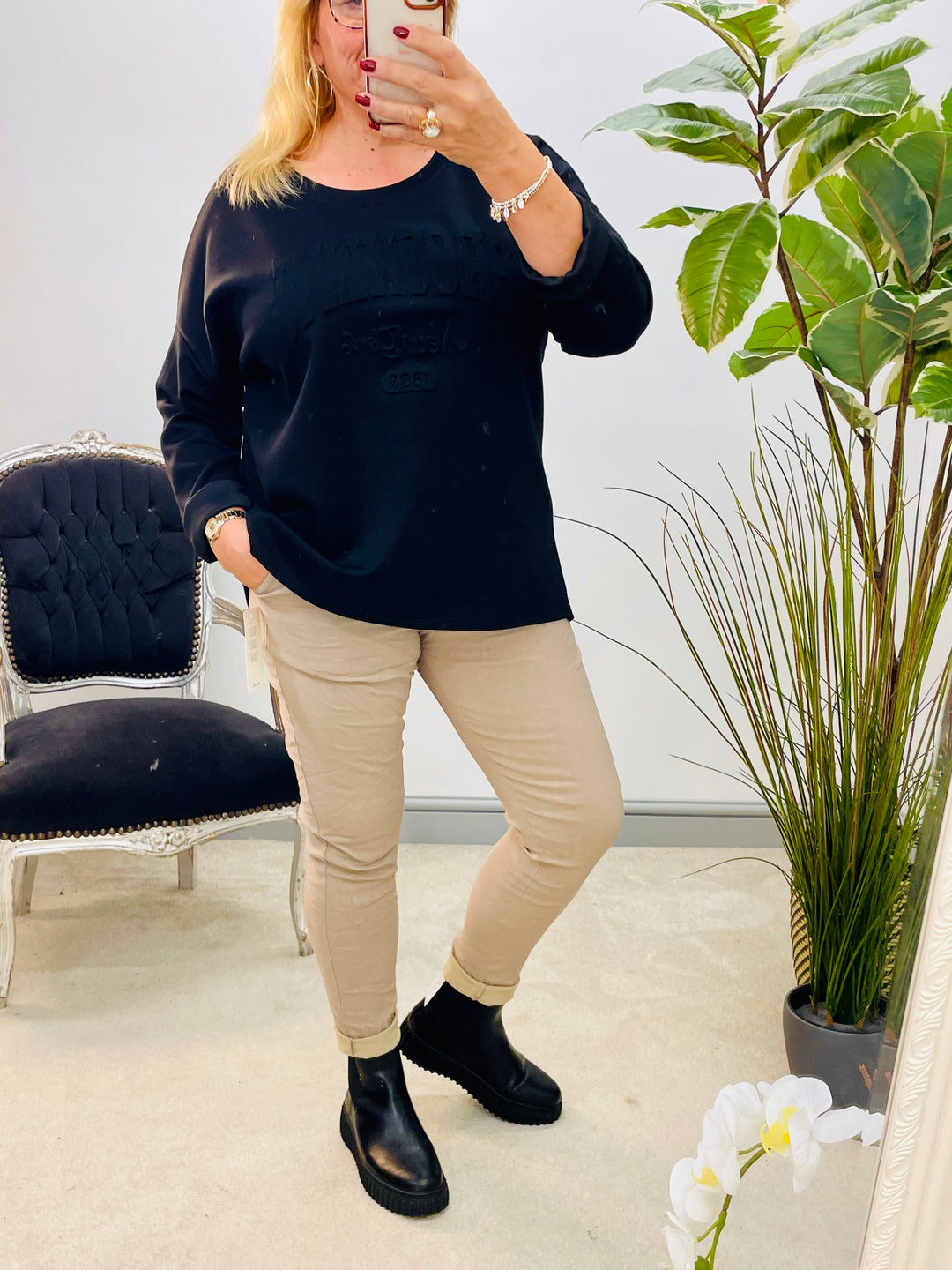 The JADE sweatshirt - 2 colours