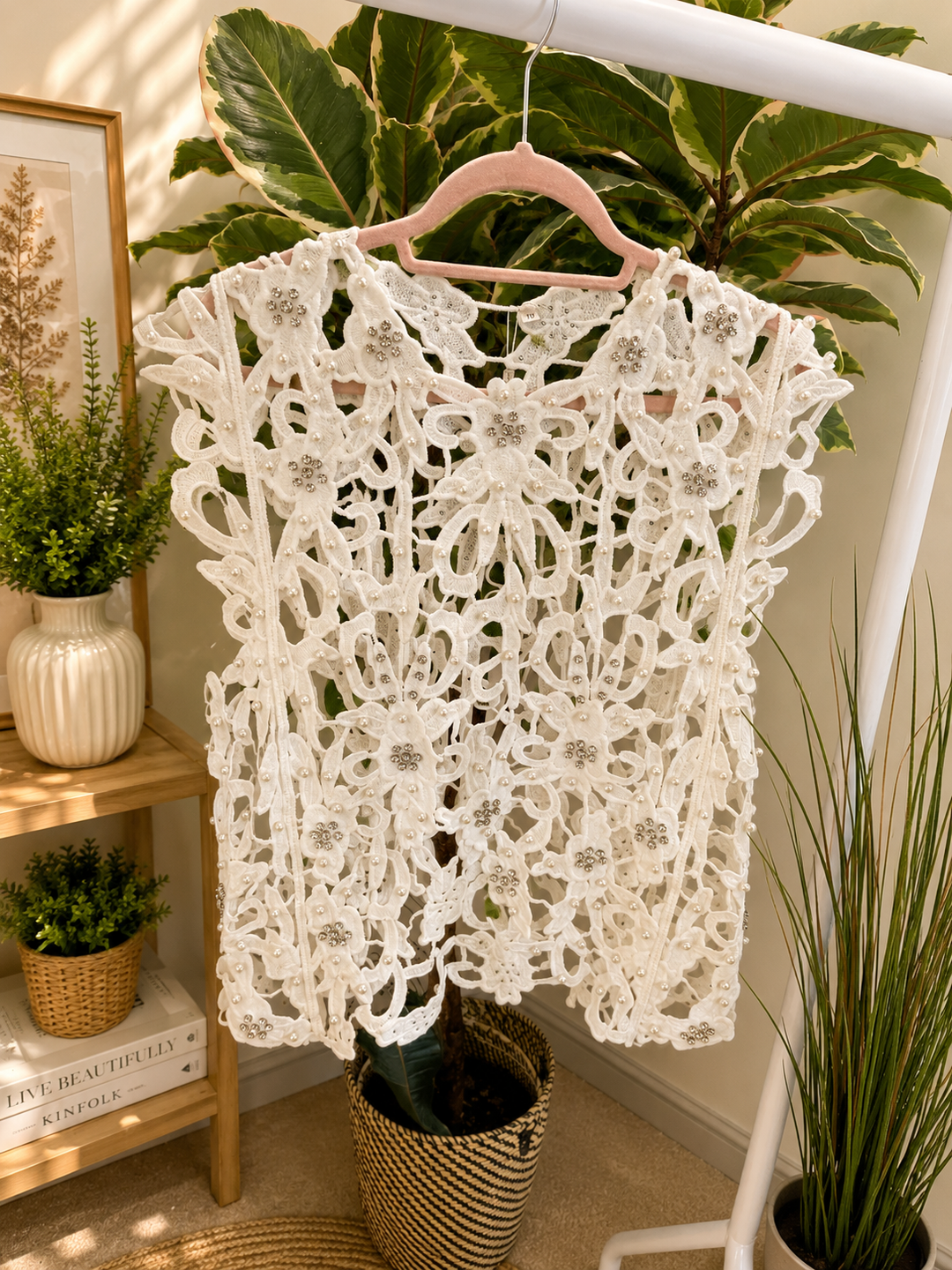 The TOFF white top