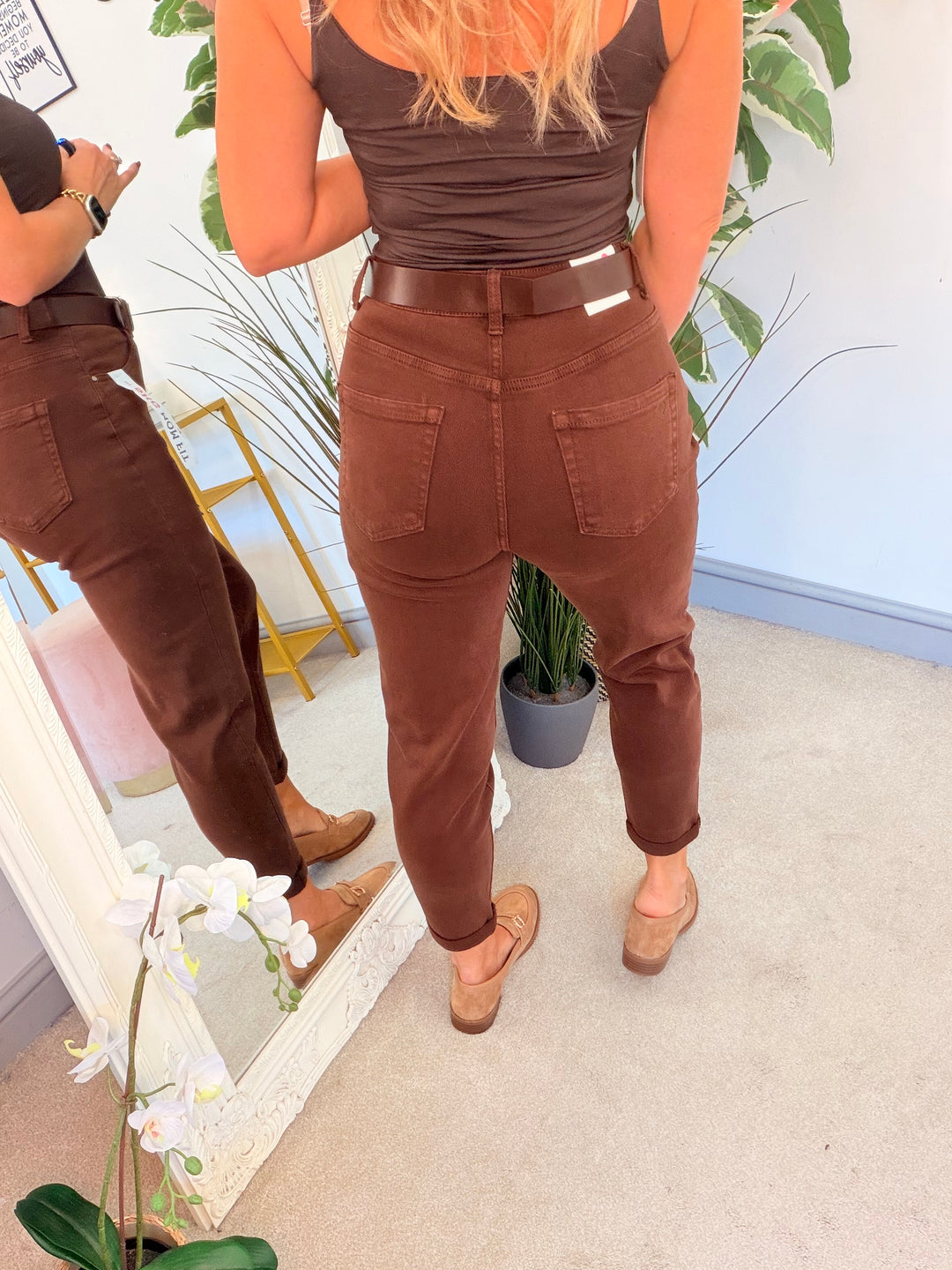 Women’s fashion brown denim mom fit jeans 