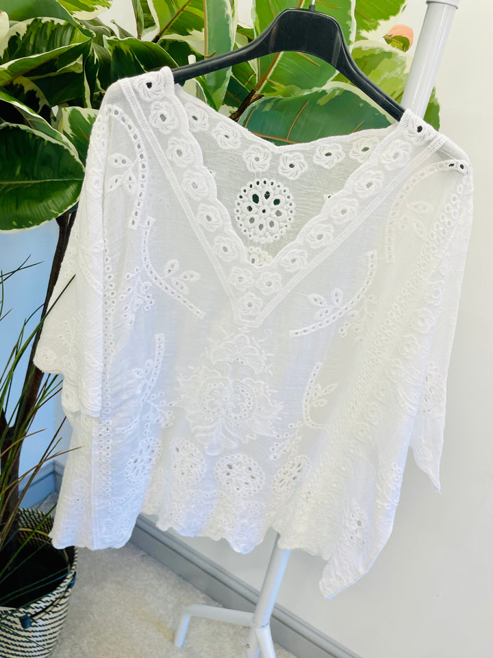 LADIES WOMENS WHITE EMBROIDERED PRETTY SUMMER TOP