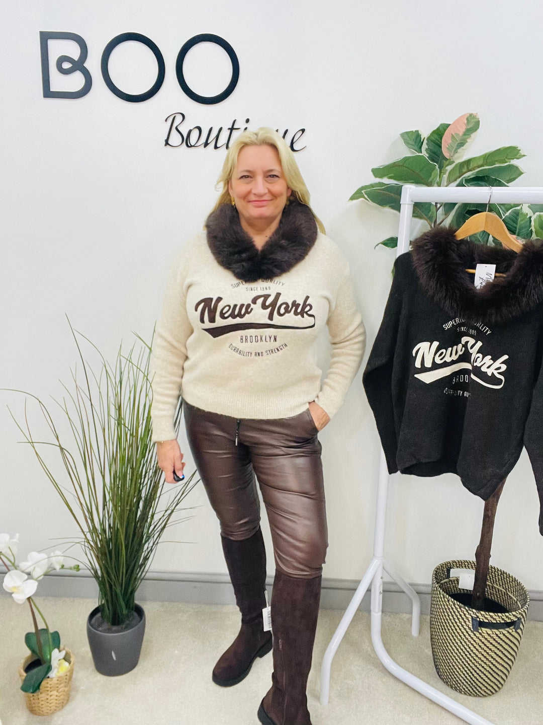 LADIES KNITTED FAUX FUR COLLAR JUMPER - BEIGE & CHOCOLATE BROWN