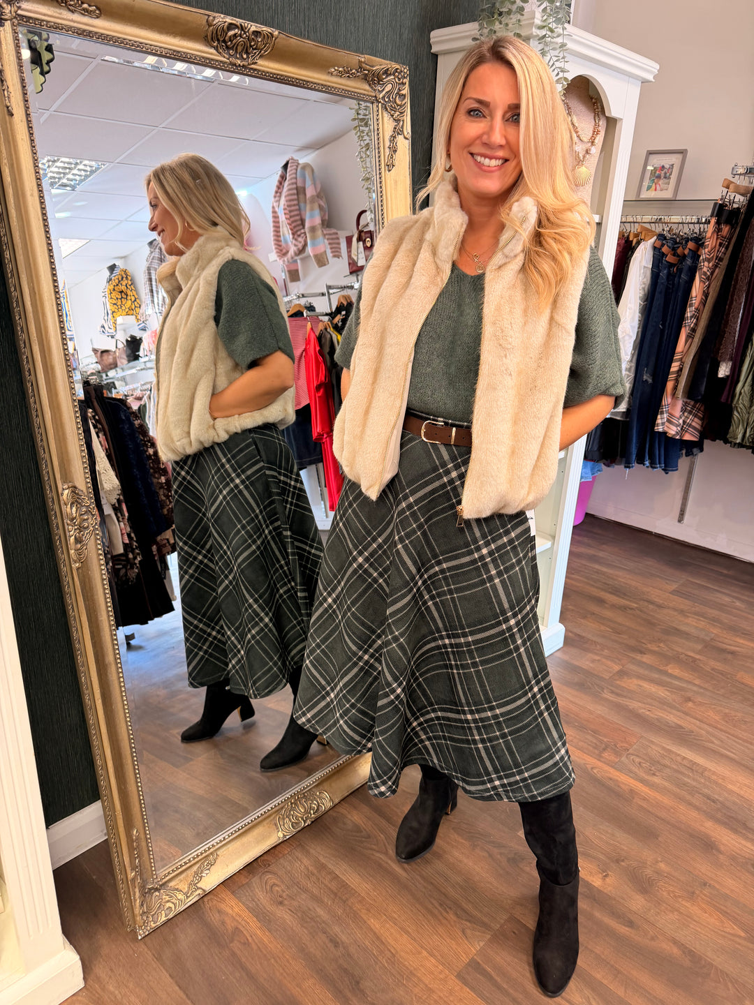 The XENA faux fur gilet - 4 colours