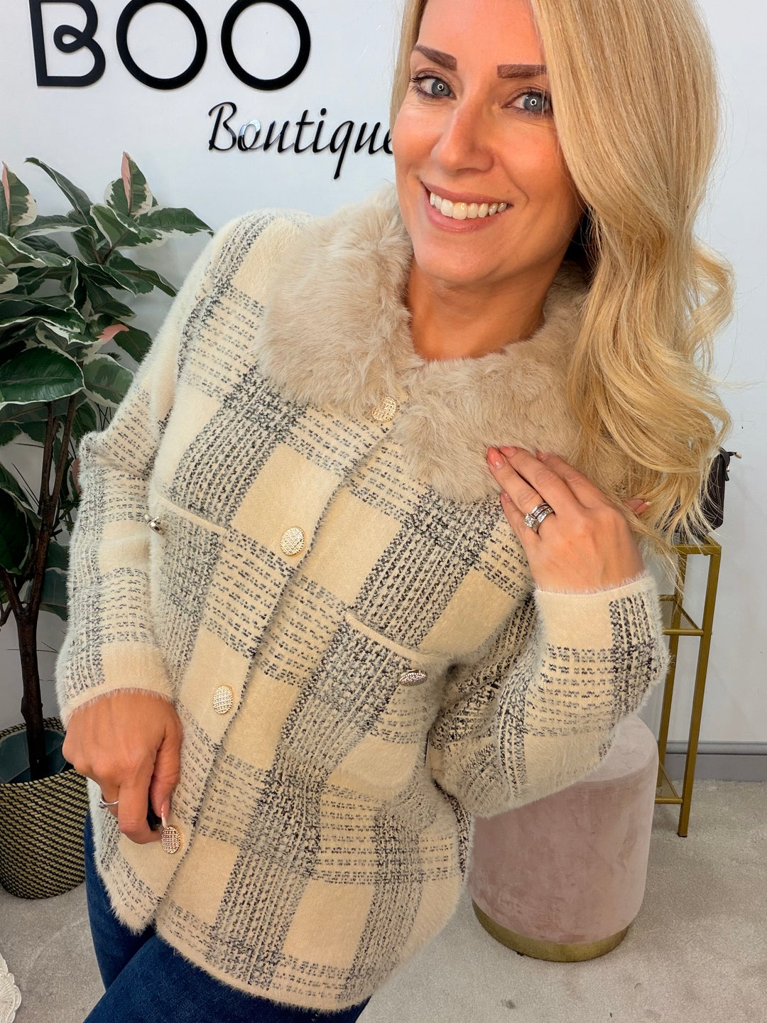 Ladies Fashion Fluffy Faux Fur Collar Cardigan Jacket - White, Black & Beige