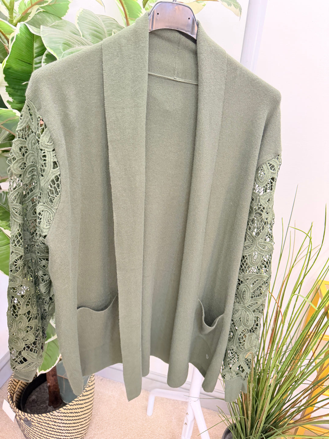 The BETTY cardigan - 6 colours