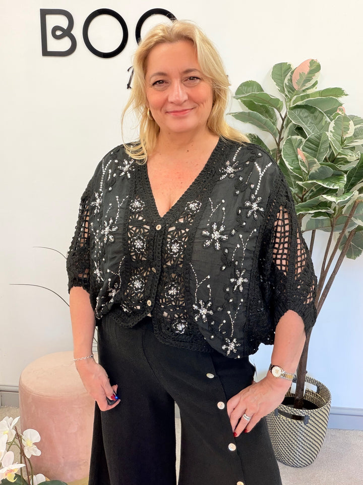 The VICKI top - 3 colours