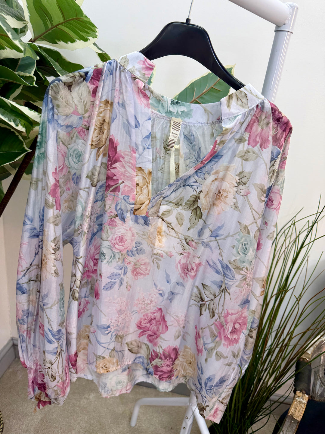 Ladies Fashion Pretty Floral Print Blouse - Pink, White & Blue