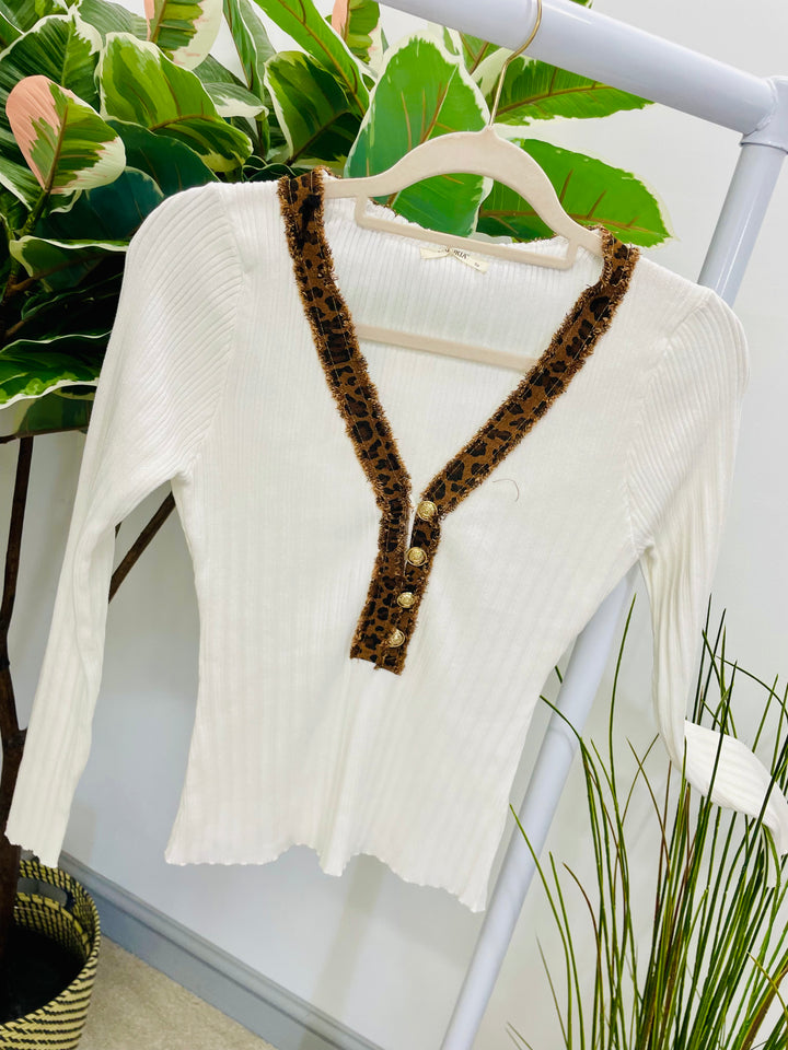 LADIES RIB KNIT STRETCH V NECK LEOPARD JUMPER TOP - BLACK & WHITE
