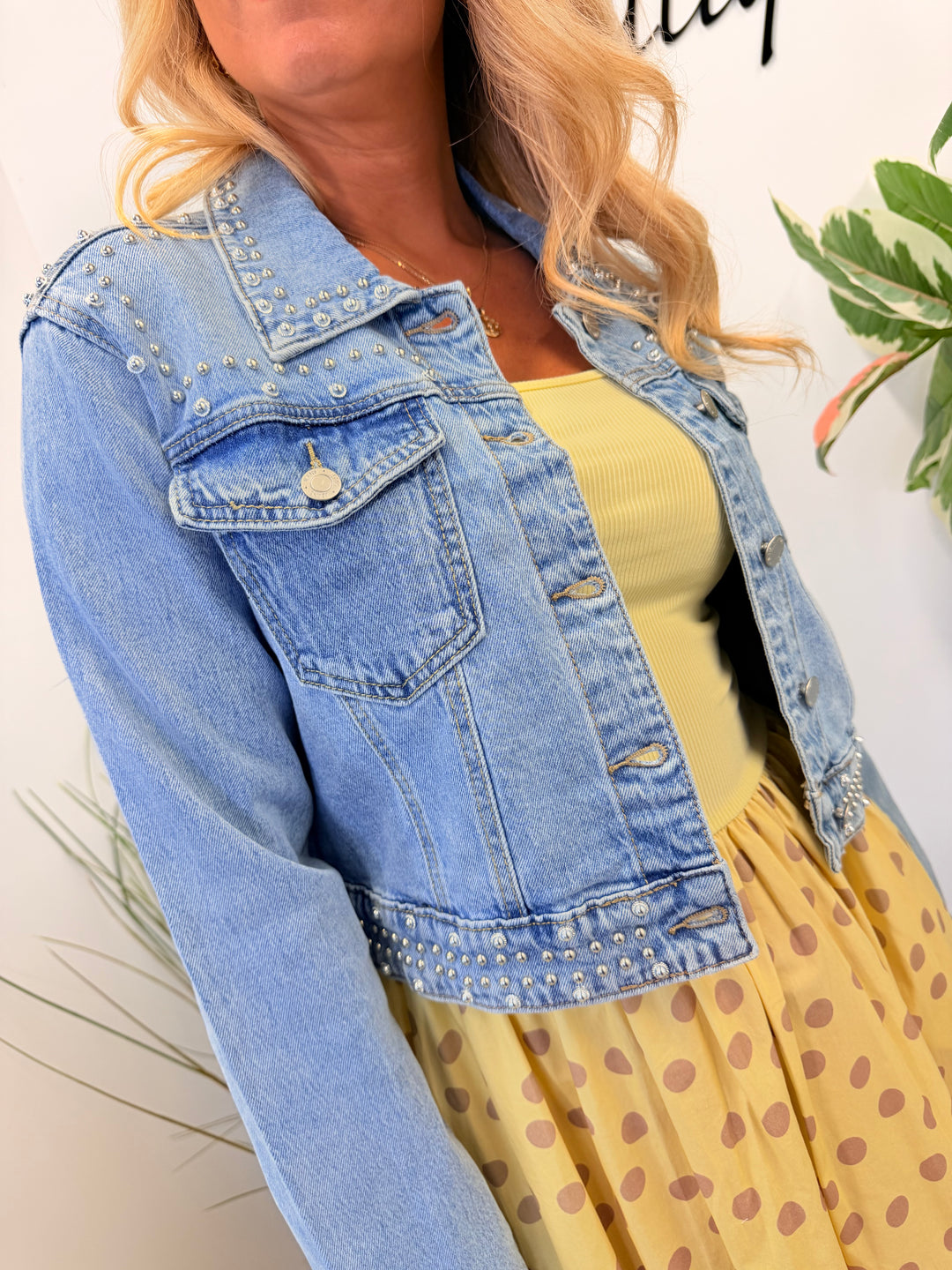 Ladies Fashion Stud Cropped Denim Jacket