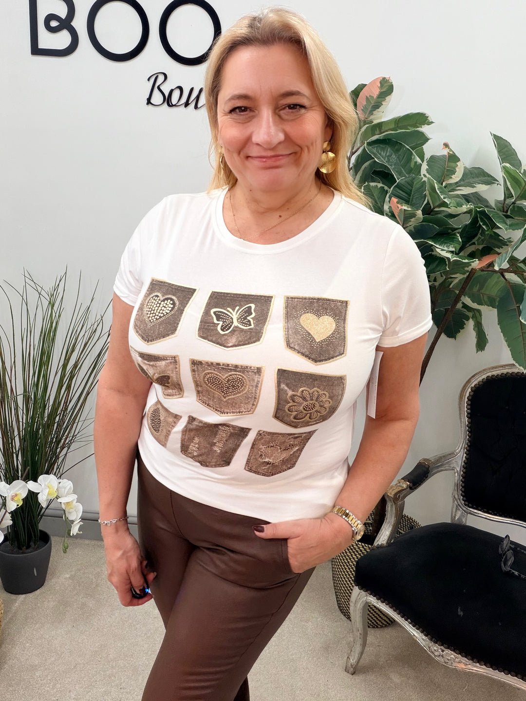 LADIES FASHION WHITE STRETCH T SHIRT