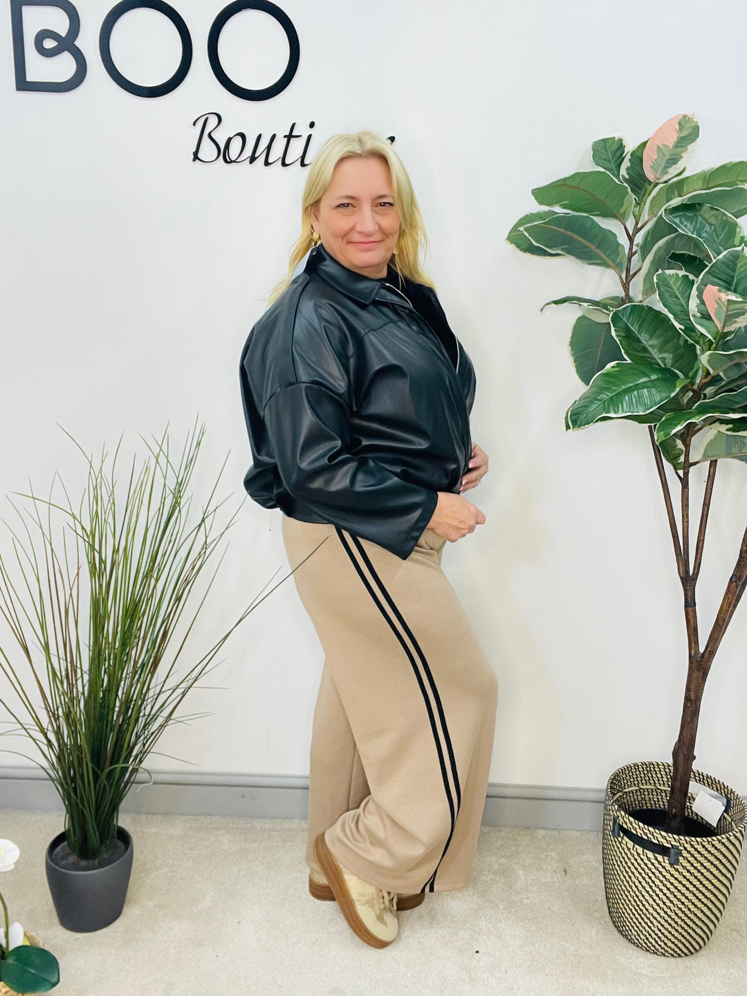 LADIES SPORTS LUXE STRAIGHT LEG JOGGER TROUSERS - NAVY, BLACK & CAMEL