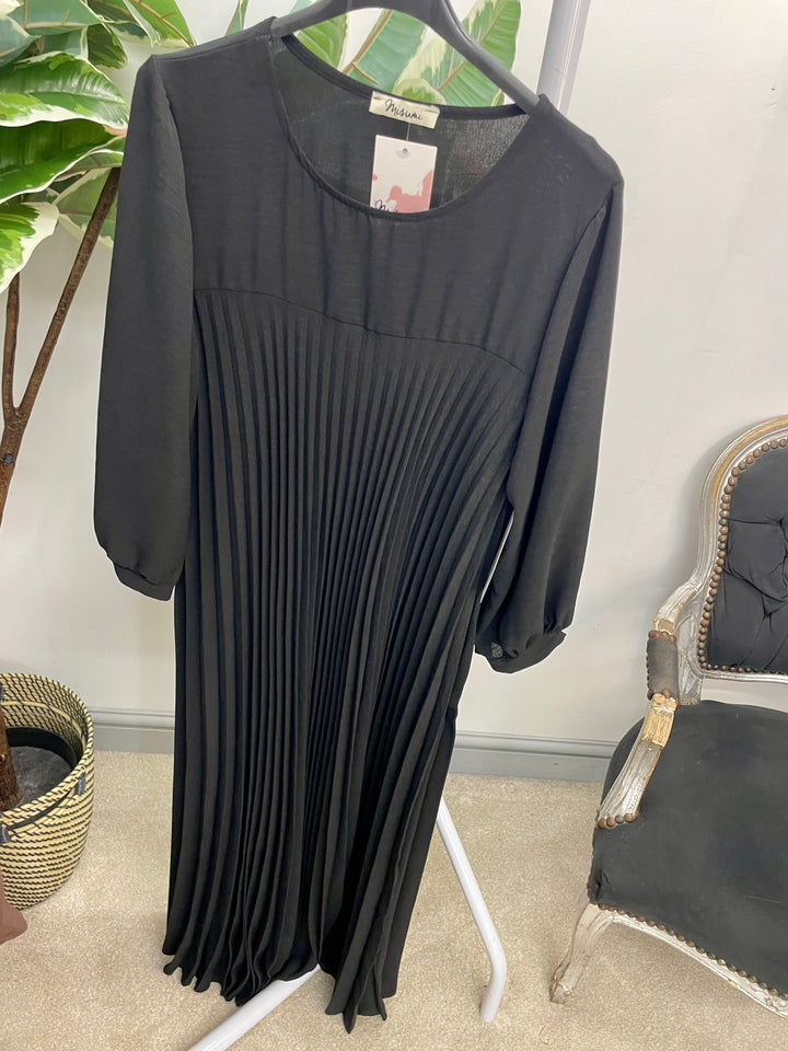 LADIES PLEATED CHIFFON MAXI DRESS - BLACK & BROWN