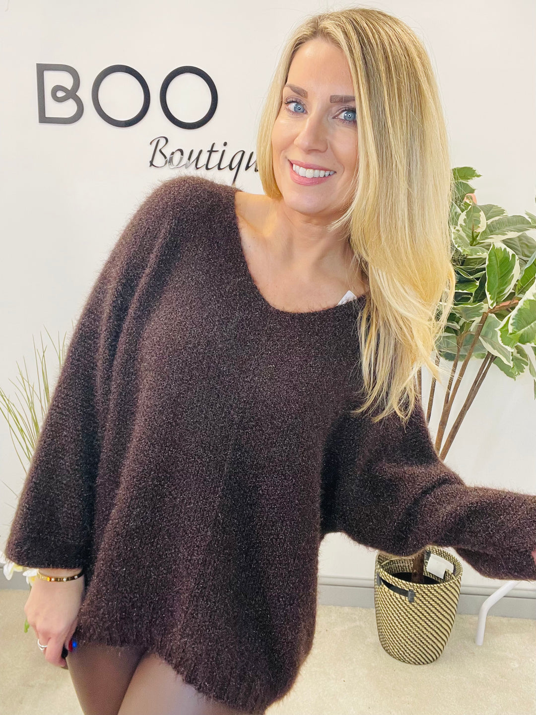 LADIES FLUFFY KNIT V NECK JUMPER - BROWN, BERRY, BLACK & NAVY