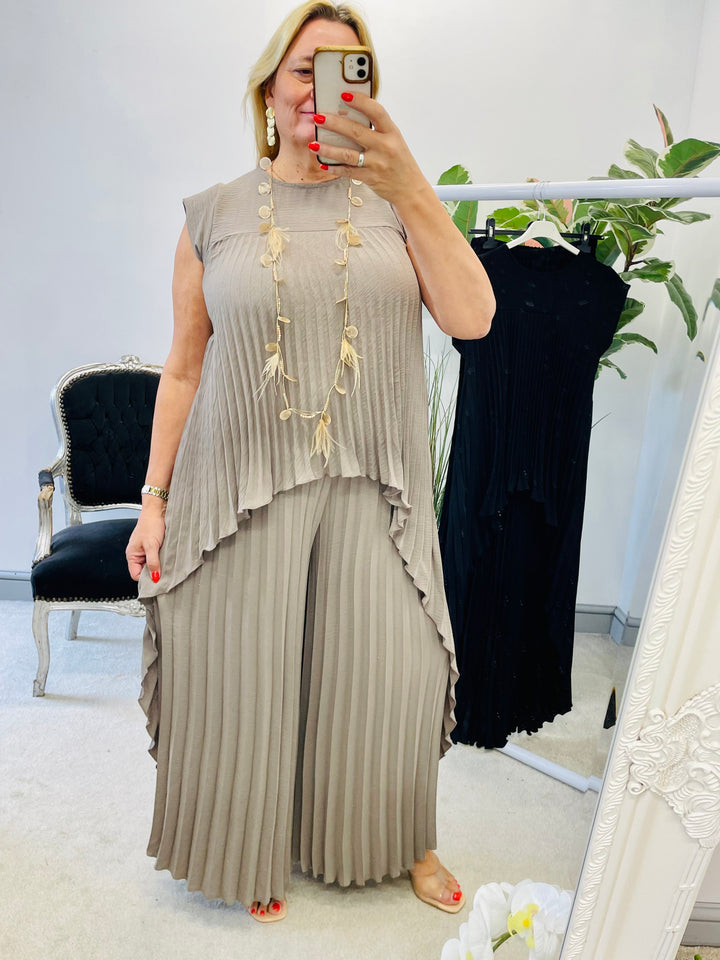 LADIES PLEATED WIDE LEG TROUSER CO ORD SET - BLACK & TAUPE