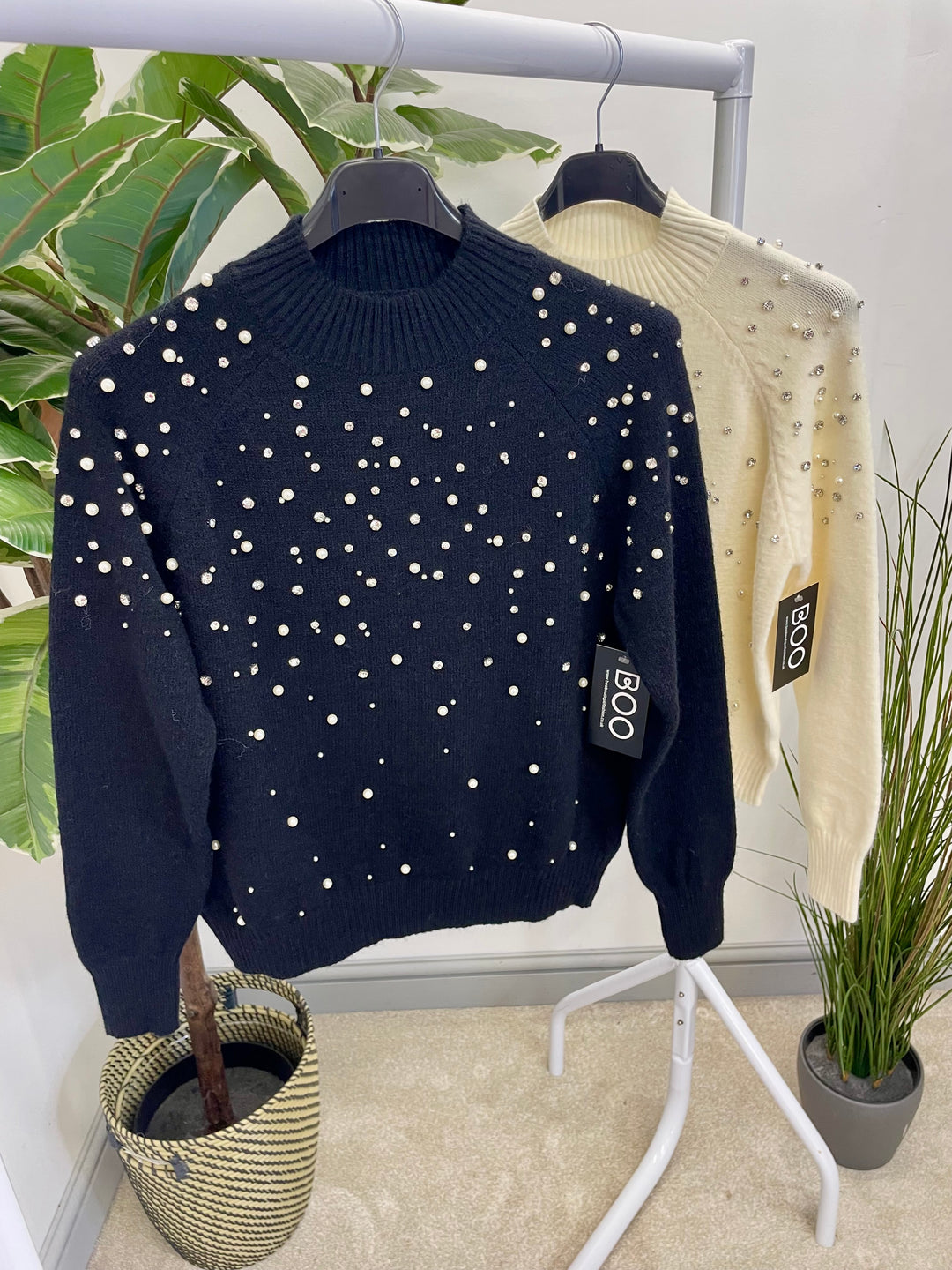 LADIES PEARL & DIAMANTE JUMPER - BLACK & WHITE