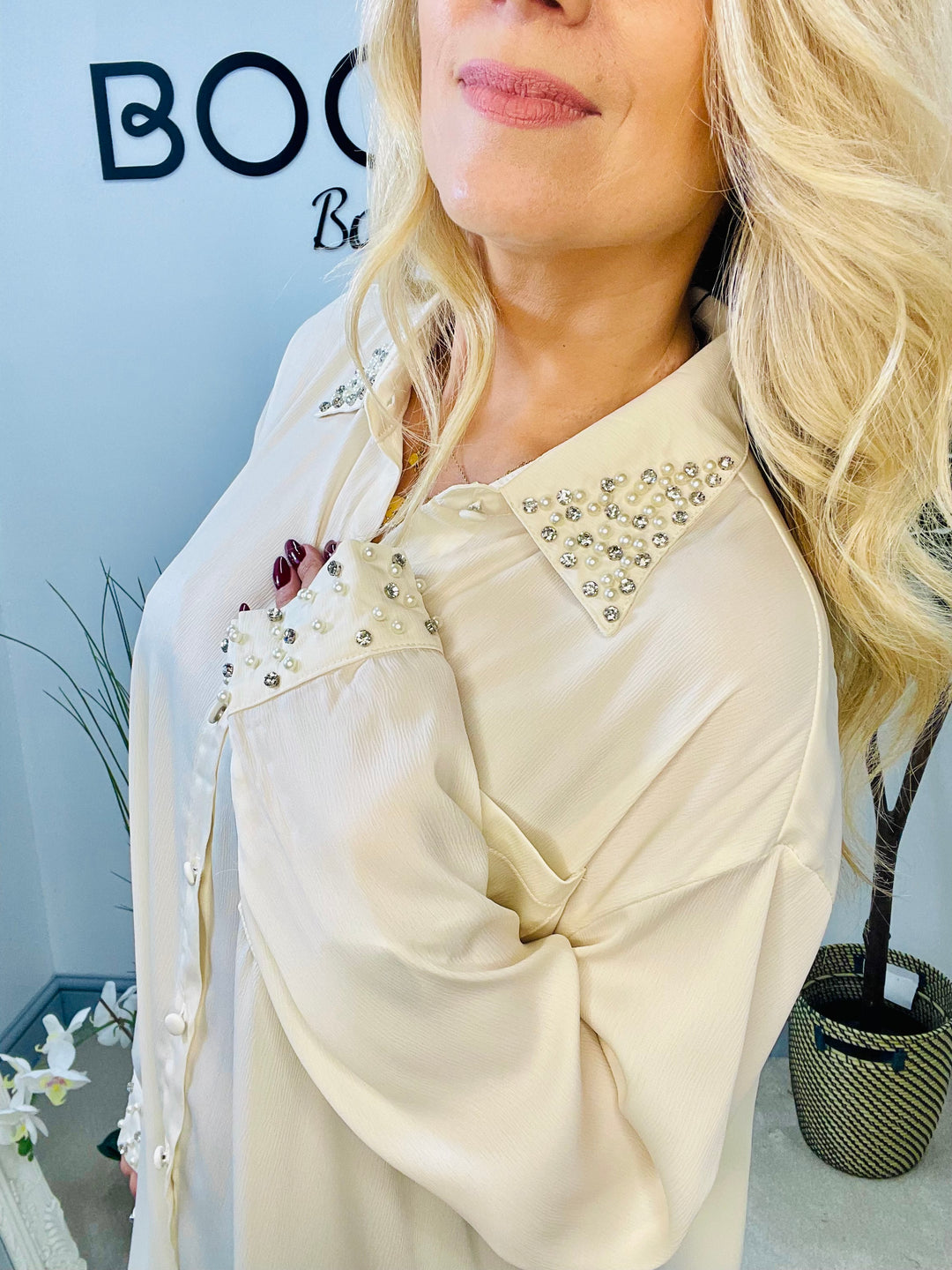 LADIES SILKY PEARL DIAMANTE SHIRT BLOUSE - CREAM & BLACK