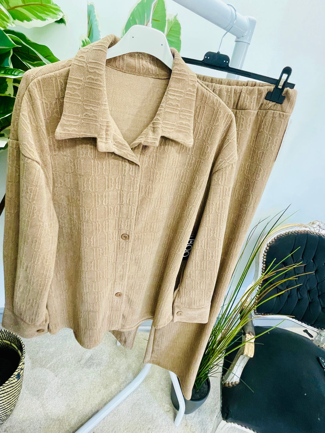 LADIES STRAIGHT LEG TROUSER & JACKET CO ORD SET CAMEL BEIGE