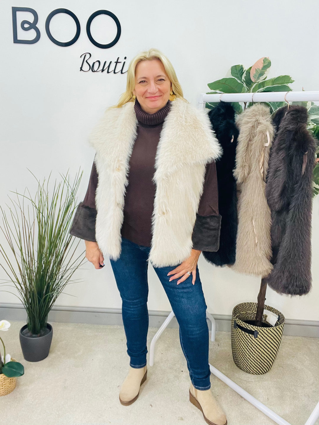 LADIES FASHION FAUX FUR GILET - BEIGE, BLACK, BROWN & CREAM