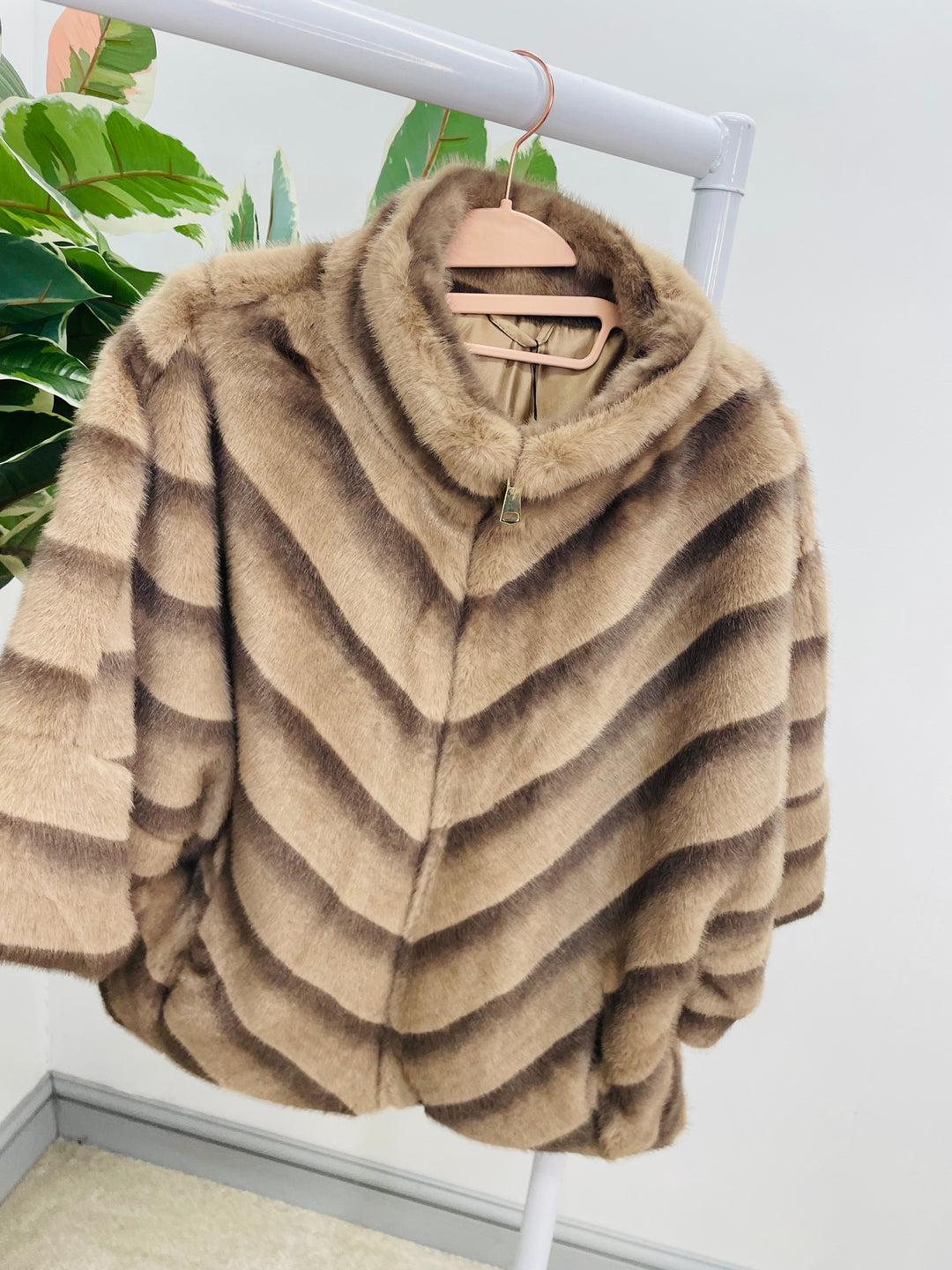 LADIES LUXURY FAUX FUR CAPE JACKET - BROWN, MINK, CREAM LEOPARD