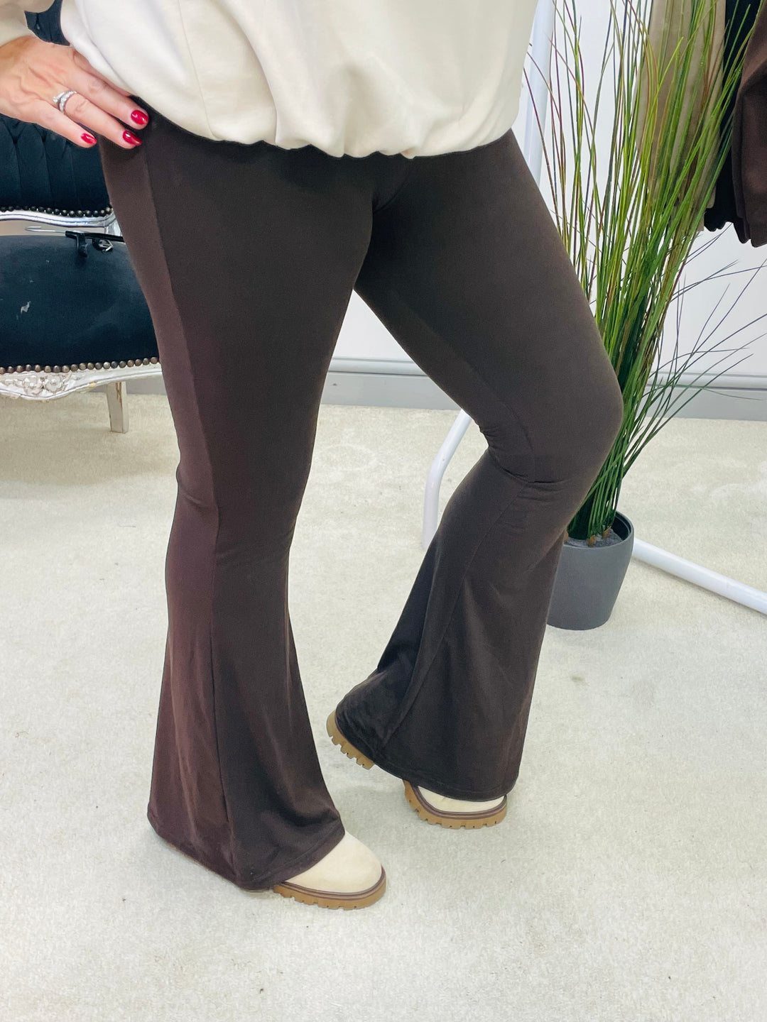 LADIES KICK FLARE LEGGINGS - BLACK & CHOCOLATE BROWN