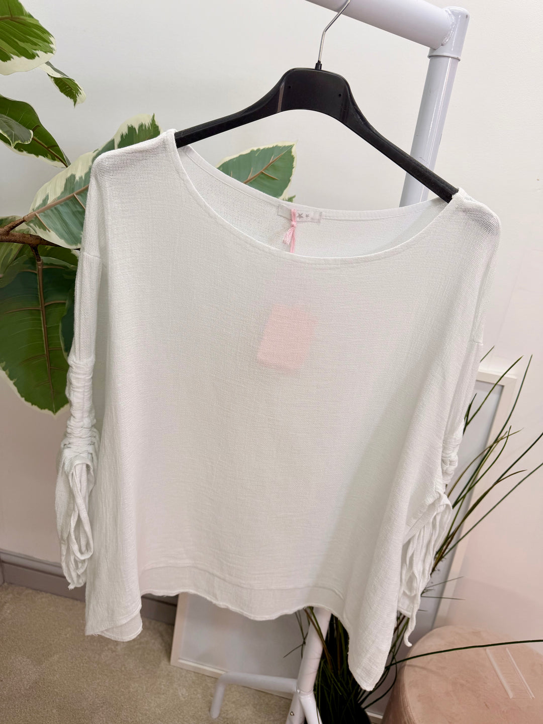 Ladies Fashion Ruche Sleeve Teabag Linen Top white