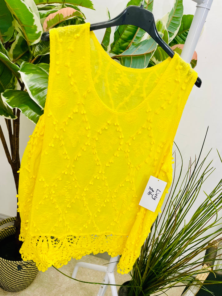 LADIES PRETTY CROCHET SUMMER SLEEVELESS TOP - WHITE, BEIGE, PINK, ORANGE, YELLOW, FUSCHIA