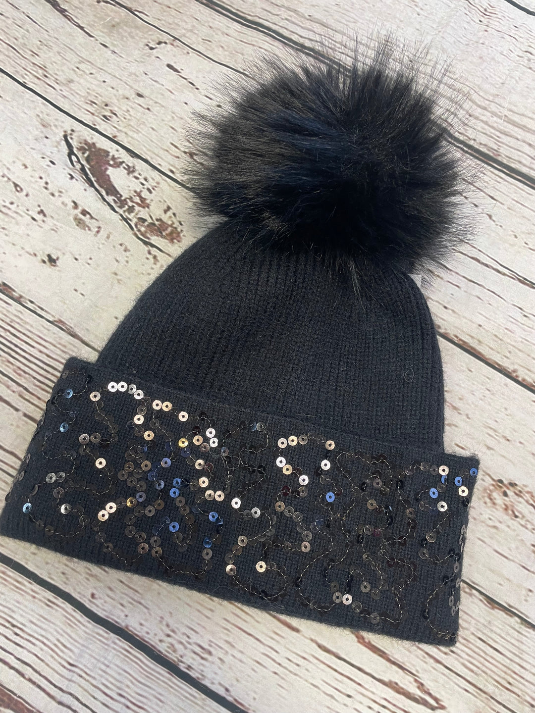 The LOTTY bobble hat - 5 colours