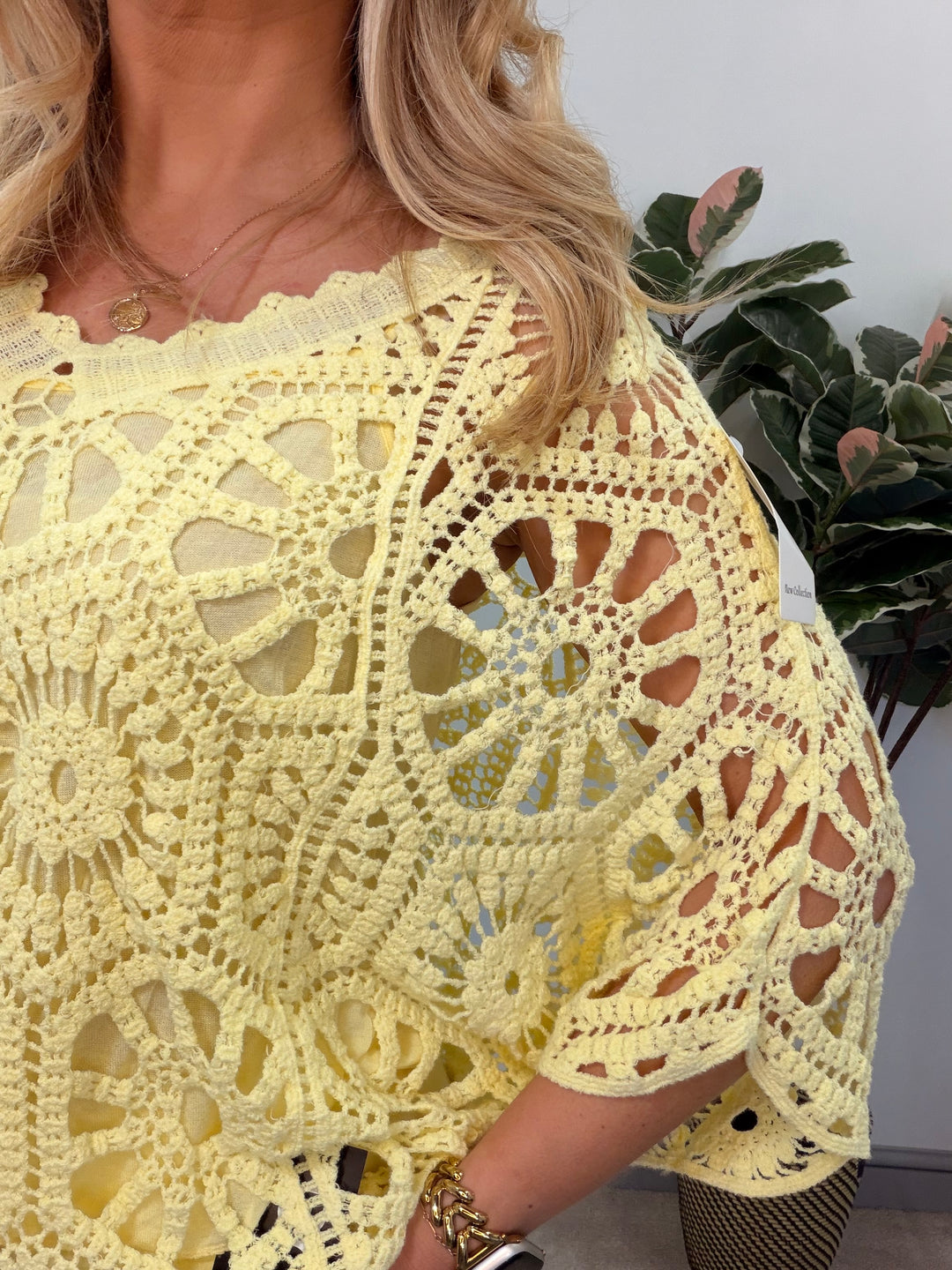 Ladies Fashion Crochet Open Knit Top yellow lemon