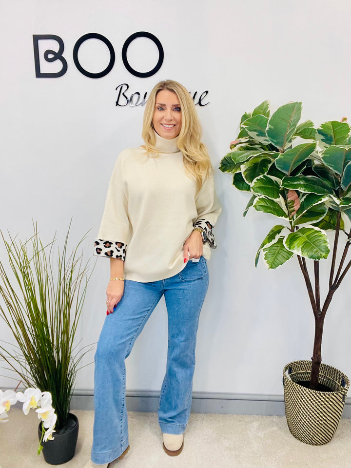 LADIES SOFT KNIT JUMPER WITH LEOPARD PRINT - BLACK & CREAM