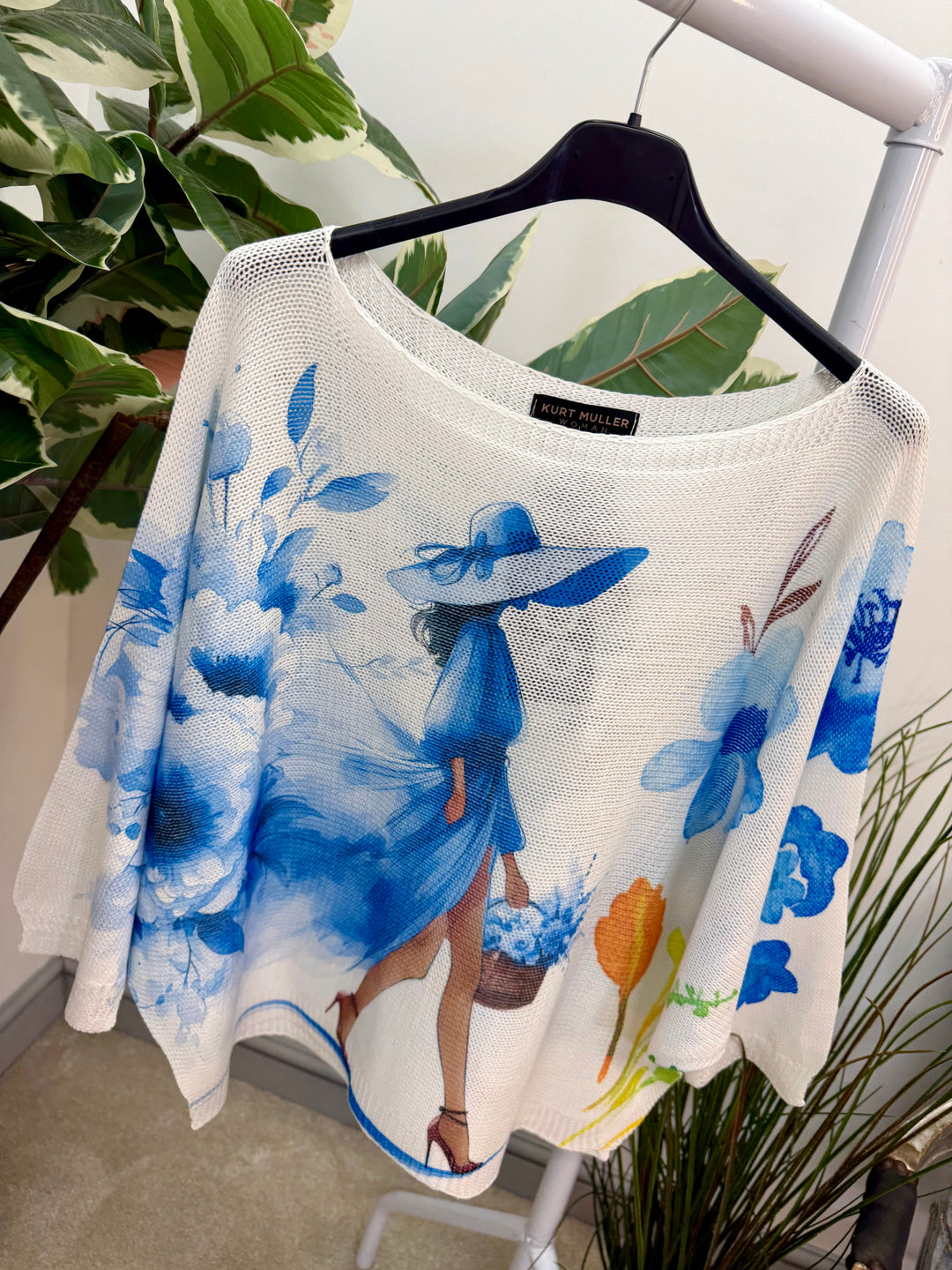 LADIES FASHION WHITE BATWING JUMPER - PINK & BLUE