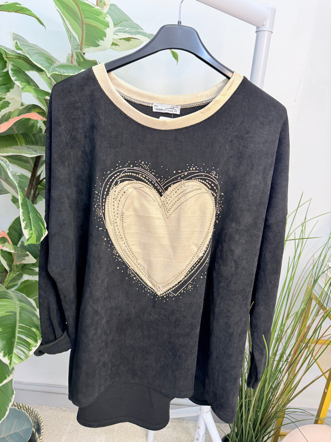 The WENDY cord oversize heart motif top - 4 colours