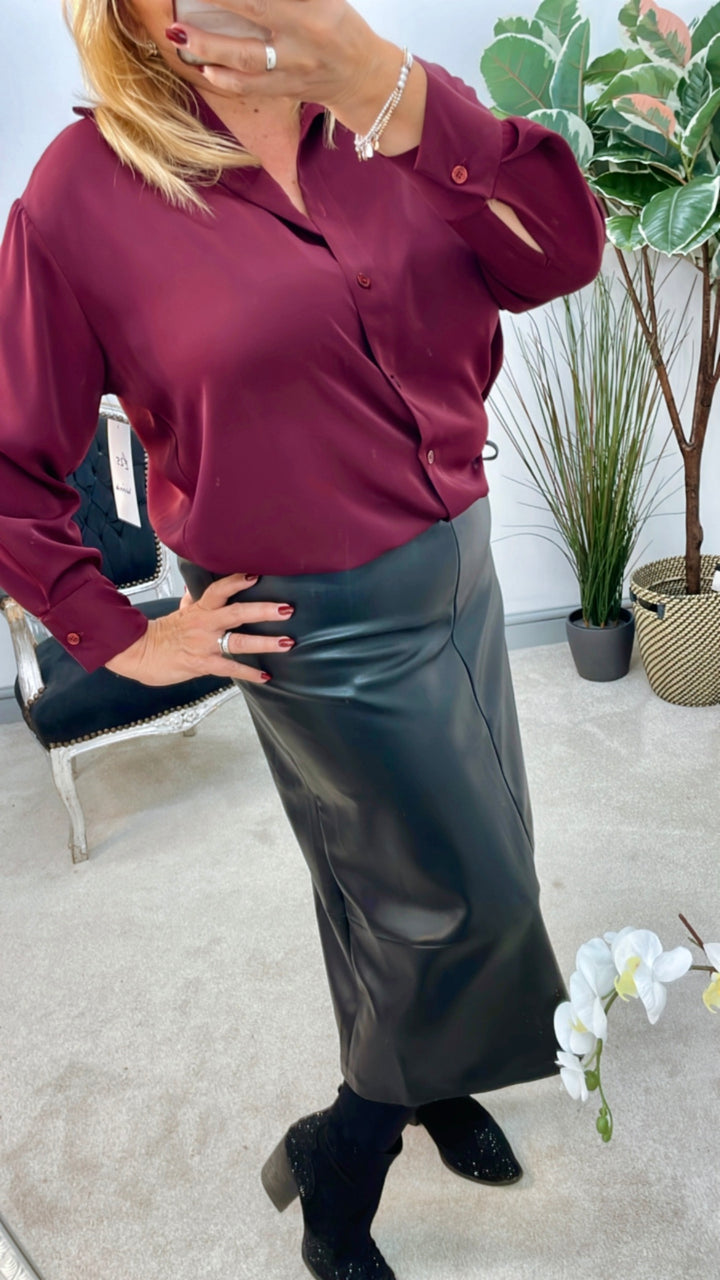 LADIES BLACK FAUX LEATHER MIDI SKIRT