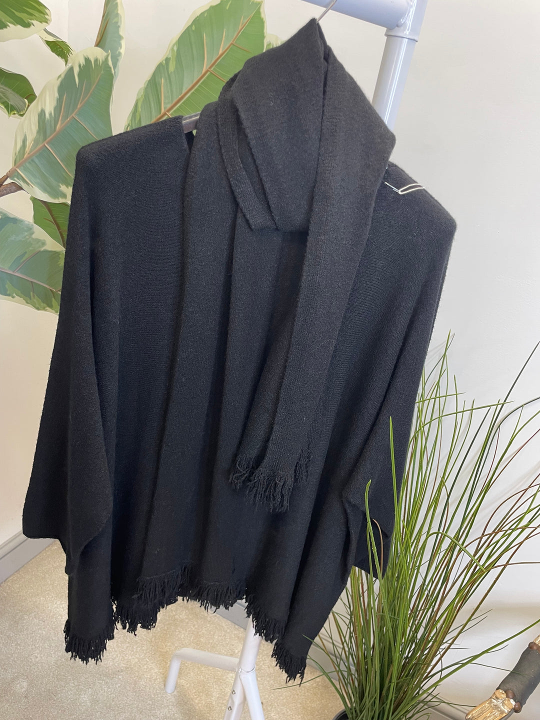 LADIES OVERSIZE JUMPER & SCARF SET BLACK