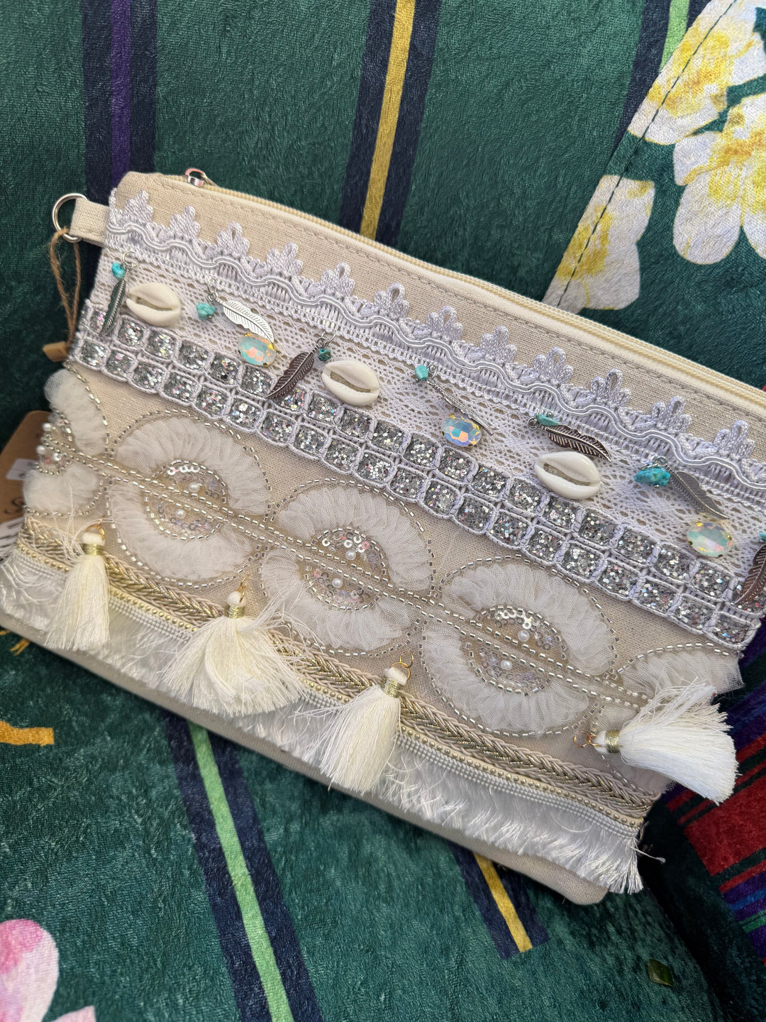 The JANE sparkly beach clutch bag - 14 styles